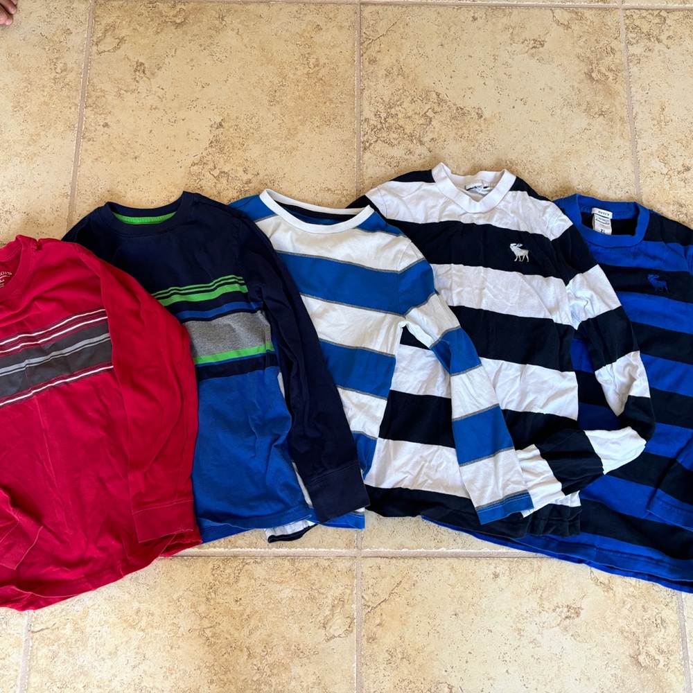 In great condition! 5 Boys' Long Sleeve Shirts